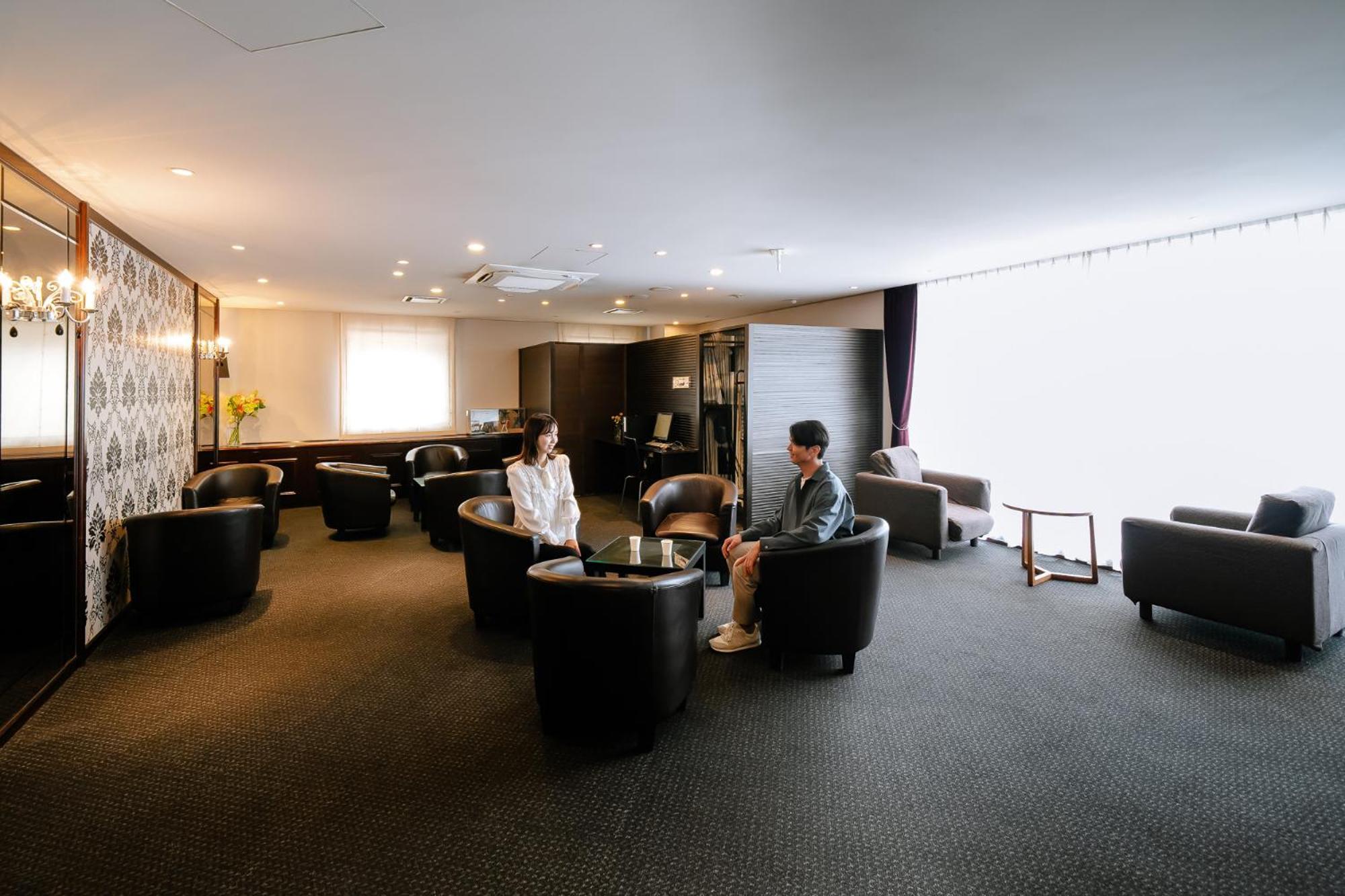 Hotel Hillarys Osaka Bagian luar foto