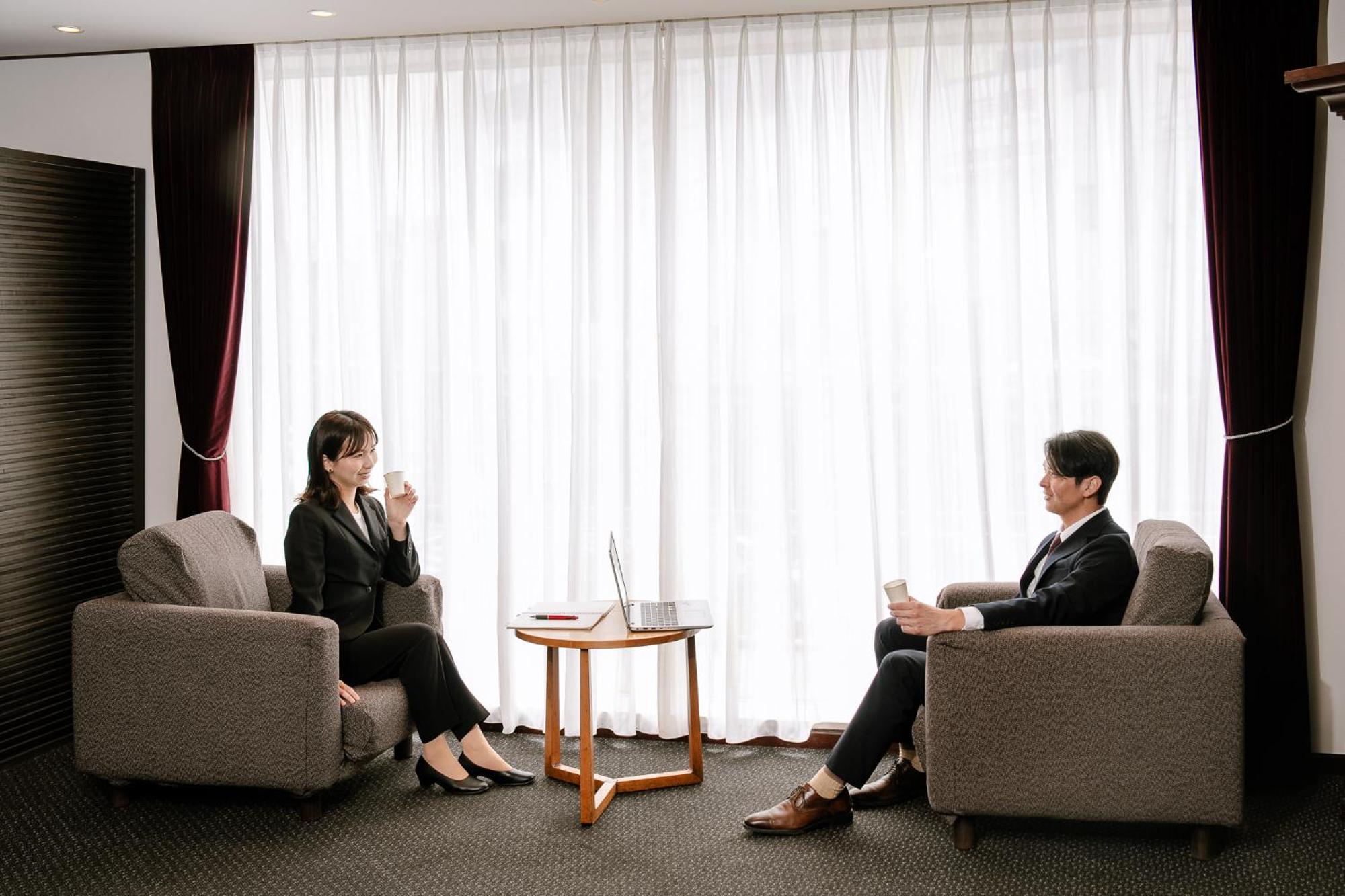 Hotel Hillarys Osaka Bagian luar foto