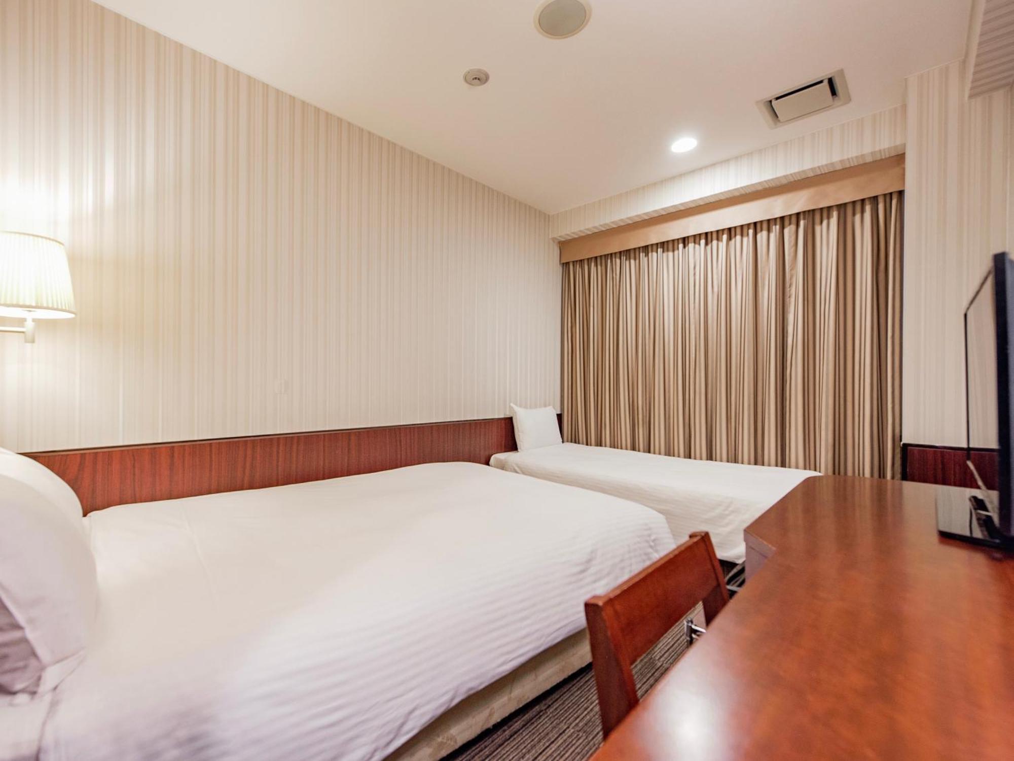 Hotel Hillarys Osaka Ruang foto
