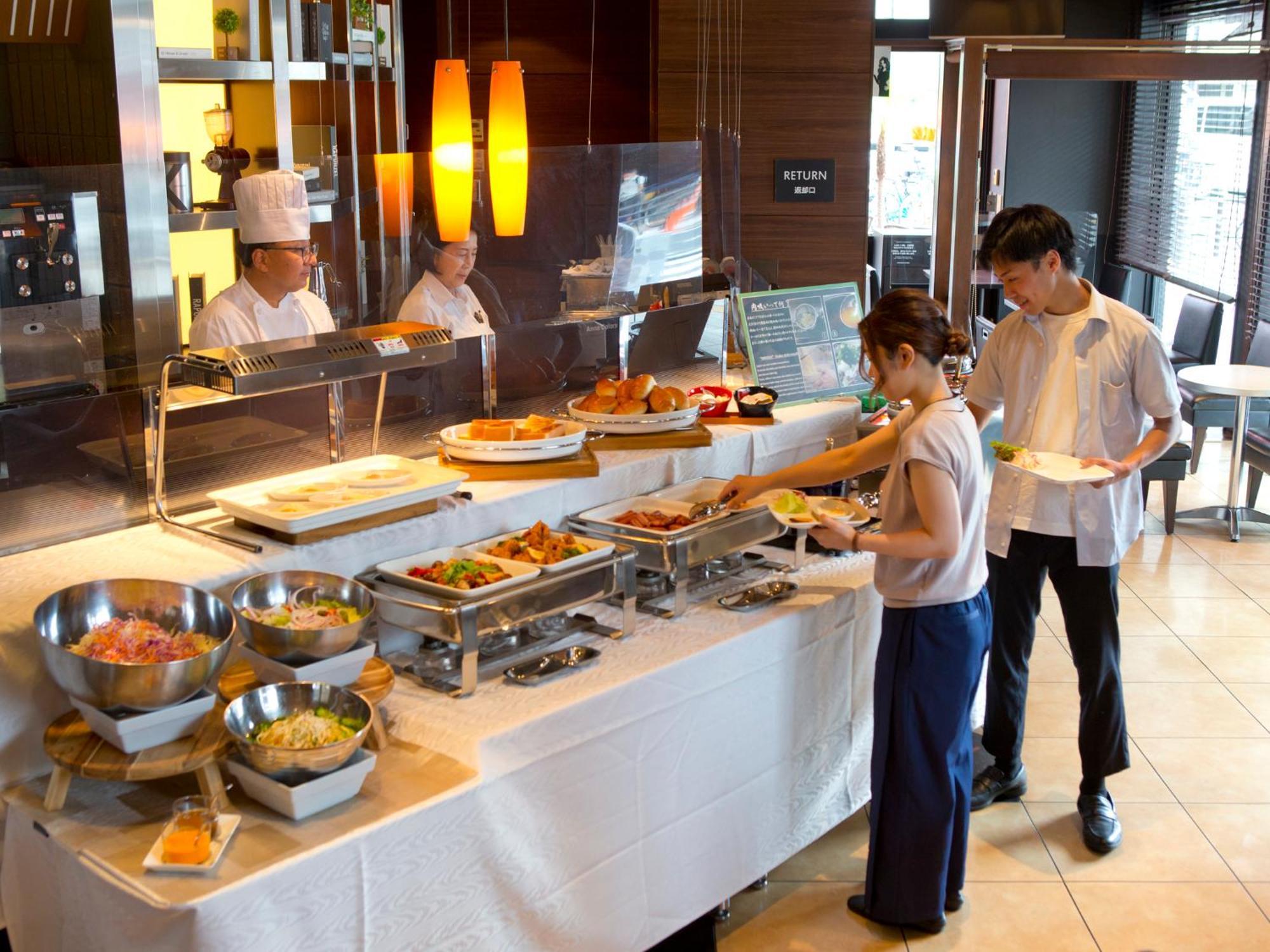 Hotel Hillarys Osaka Bagian luar foto