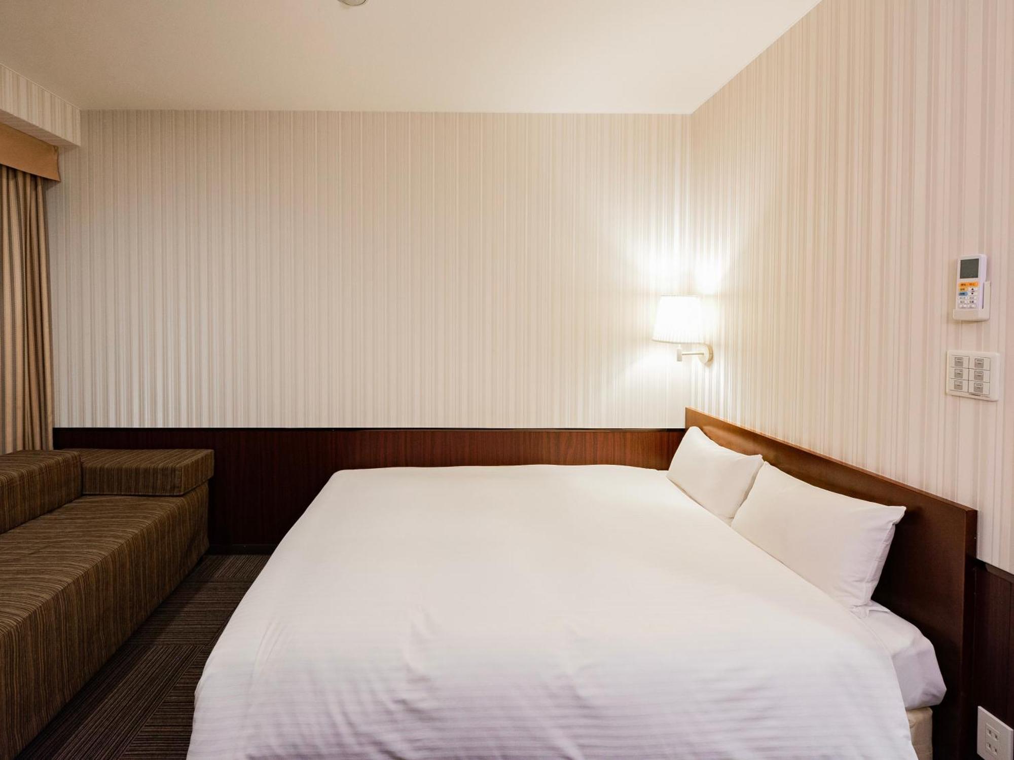 Hotel Hillarys Osaka Ruang foto